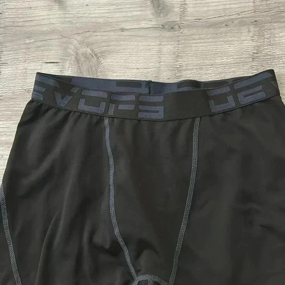 Devops Black Leggings - Picture 2 of 4